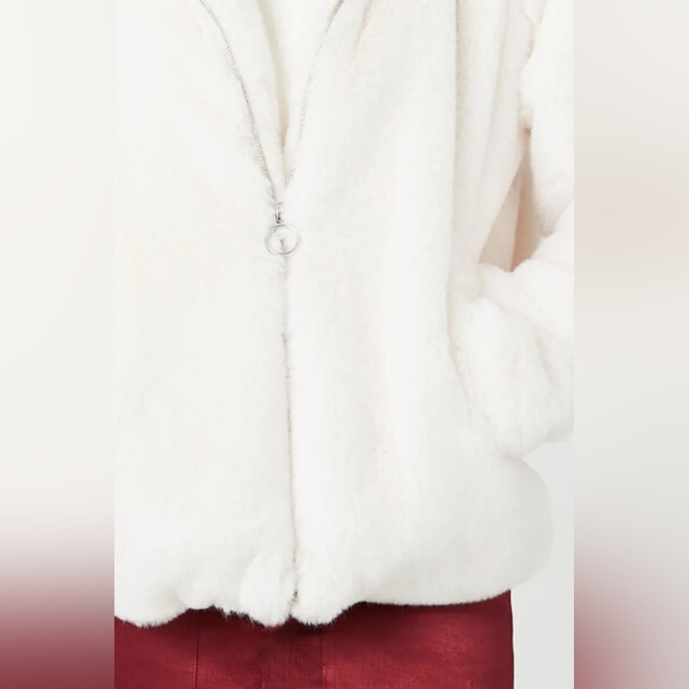 Forever 21 Beige Plush Faux Fur Zip-Up Hoodie Teddy Jacket Women's Plus- 2X - Picture 14 of 16